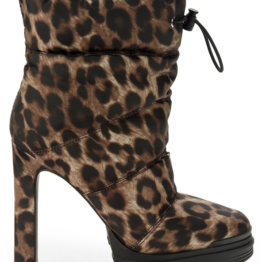 NWT GUESS​Gwjara Leopard-Print Quilted Booties